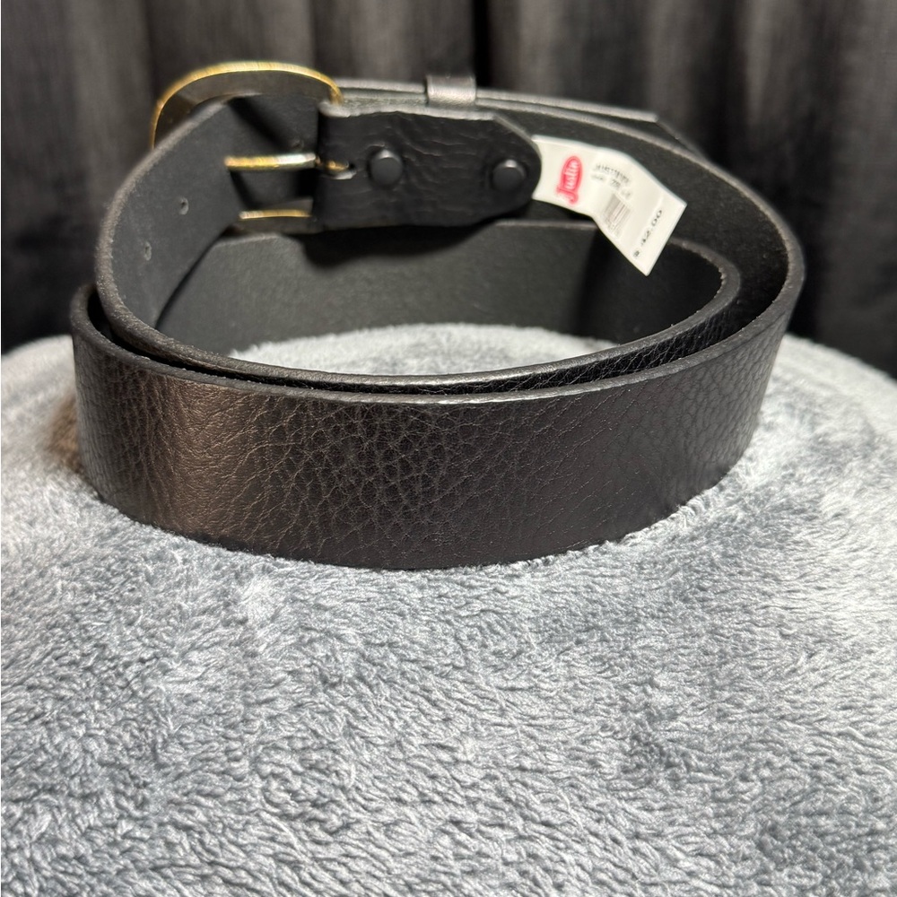 Justin Boots Black Leather Belt with Brass Buckle - Picture 6 of 8